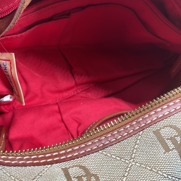 Vintage Dooney & Bourke Women’s Small Logo Bag